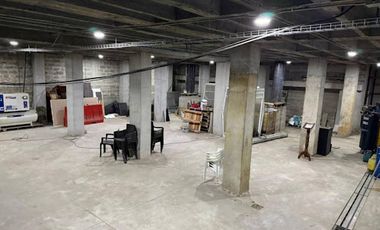VENTA de BODEGAS en COPACABANA