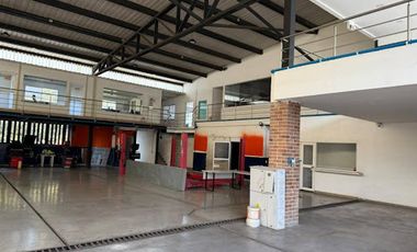 VENTA de BODEGAS en COPACABANA