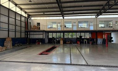 VENTA de BODEGAS en COPACABANA