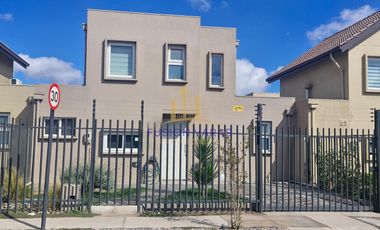 ARRIENDO CASA EN LA COMUNA DE PADRE HURTADO
