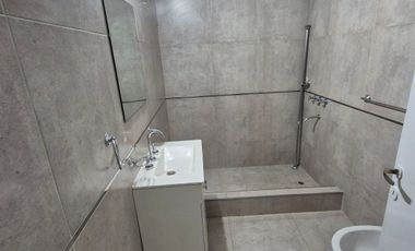 Chalet 3 Dormitorios. Excelente zona. Banfield E
