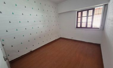 Chalet 3 Dormitorios. Excelente zona. Banfield E