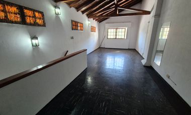 Chalet 3 Dormitorios. Excelente zona. Banfield E