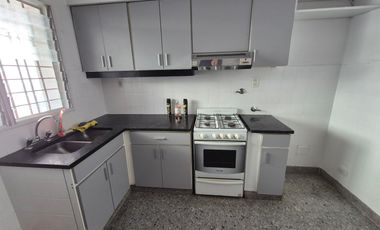Chalet 3 Dormitorios. Excelente zona. Banfield E