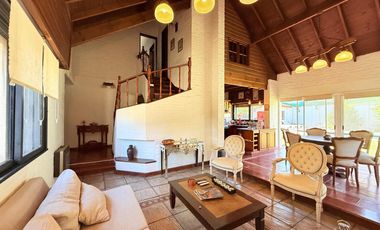 Casa en VENTA 5 AMB en C.C.Champagnat
