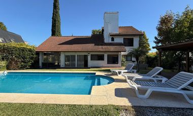 Casa en VENTA 5 AMB en C.C.Champagnat