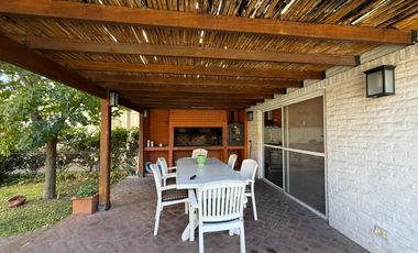 Casa en VENTA 5 AMB en C.C.Champagnat