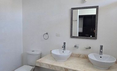 CASA DOS PLANTAS CON RECAMARA EN PB EN CHOLUL VILADIU, MERIDA, YUCATAN.