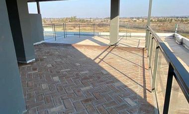 Venta Departamento 2 dormitorios con cocheras Condo 7 Tierra Nueva Fisherton