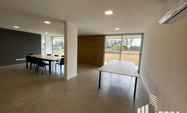 Venta Departamento 2 dormitorios con cocheras Condo 7 Tierra Nueva Fisherton