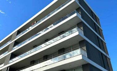 Venta Departamento 2 dormitorios con cocheras Condo 7 Tierra Nueva Fisherton