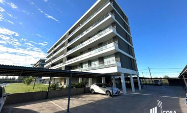 Venta Departamento 2 dormitorios con cocheras Condo 7 Tierra Nueva Fisherton