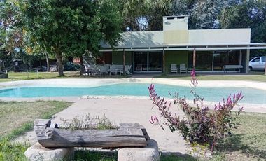 Casa quinta en venta 2 ambientes con pileta en Ramallo