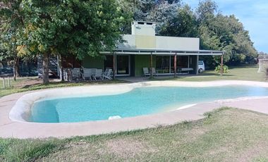 Casa quinta en venta 2 ambientes con pileta en Ramallo