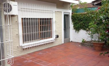 Casa de 3 ambientes en ALQUILER  en  Beccar