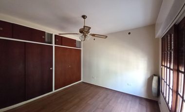 Casa de 3 ambientes en ALQUILER  en  Beccar