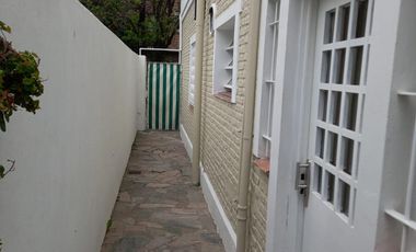Casa de 3 ambientes en ALQUILER  en  Beccar