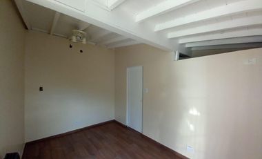 Casa de 3 ambientes en ALQUILER  en  Beccar