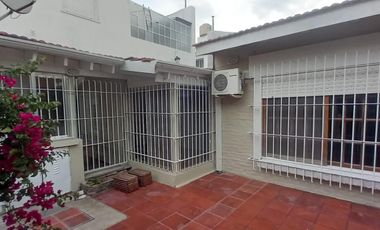 Casa de 3 ambientes en ALQUILER  en  Beccar