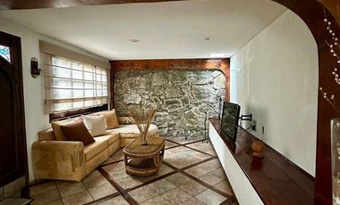 Casa con potencial de actualización en  Paseos del Bosque