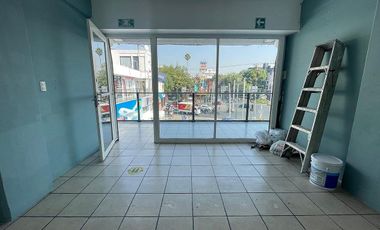 Local en Renta en Div. del Norte en piso 1