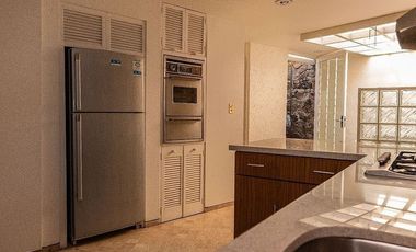 Oportunidad  en Pedregal – Casa para actualizar en ubicación premium