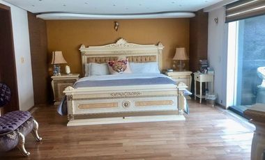 Casa con alberca en Venta en Jardines del Pedregal