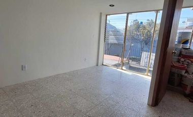 Casa con uso comercial en Renta en la Del Valle