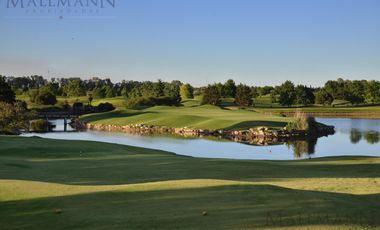 Venta Monoambinete Amueblado en Pilar Golf Club