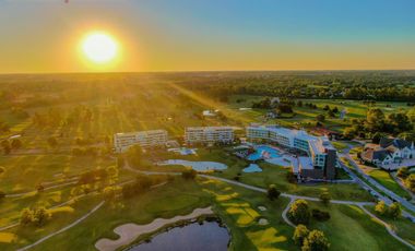Venta Monoambinete Amueblado en Pilar Golf Club