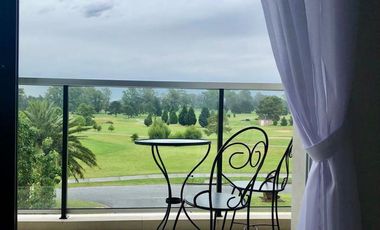 Venta Monoambinete Amueblado en Pilar Golf Club