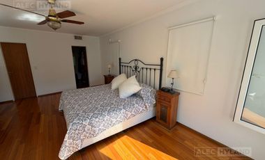 Excelente casa en venta, en zona Casuarinas de Lomas de San Isidro