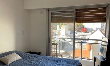 Departamento 2 ambientes con cochera en alquiler - Quilmes centro