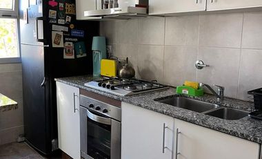 Departamento 2 ambientes con cochera en alquiler - Quilmes centro