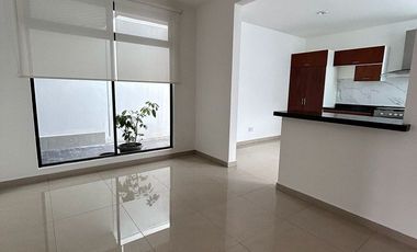 RENTA CASA EN LOMAS DE ANGELOPOLIS 2. ZONA AZUL. PUEBLA