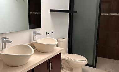 RENTA CASA EN LOMAS DE ANGELOPOLIS 2. ZONA AZUL. PUEBLA