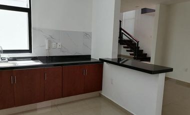 RENTA CASA EN LOMAS DE ANGELOPOLIS 2. ZONA AZUL. PUEBLA