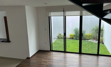RENTA CASA EN LOMAS DE ANGELOPOLIS 2. ZONA AZUL. PUEBLA