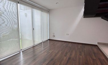 RENTA CASA EN LOMAS DE ANGELOPOLIS 2. ZONA AZUL. PUEBLA