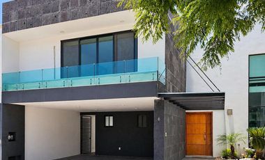 RENTA CASA EN LOMAS DE ANGELOPOLIS 2. ZONA AZUL. PUEBLA