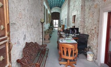 Casa/ oficina a puerta cerrada en el Centro de Querétaro