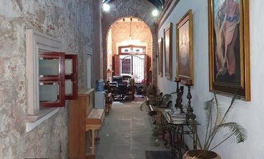 Casa/ oficina a puerta cerrada en el Centro de Querétaro
