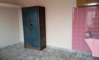 Casa con galpón y garaje doble