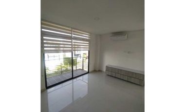 SE ARRIENDA CASA DE TRES HABITACIONES,CONJUNTO  SAN JERÓNIMO