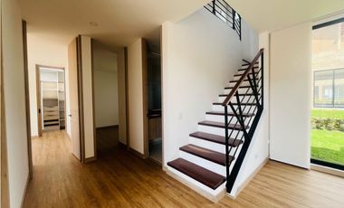 ARRIENDO CASA DE UN PISO, CAJICA