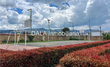 SE ARRIENDA CASA CAMPESTRE EN CAJICA