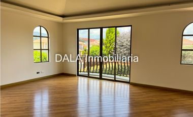 SE ARRIENDA CASA CAMPESTRE EN CAJICA