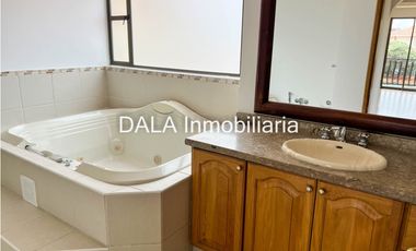 SE ARRIENDA CASA CAMPESTRE EN CAJICA