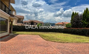 SE ARRIENDA CASA CAMPESTRE EN CAJICA
