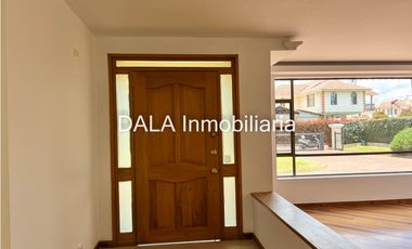 SE ARRIENDA CASA CAMPESTRE EN CAJICA
